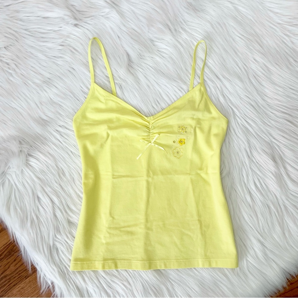 Vintage Y2K yellow embroidered cami top 🌻 by Primule